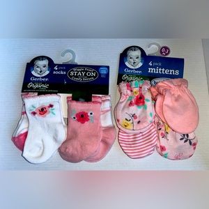 SOLD - NWT Gerber Organic Socks, Mittens & Hat BUNDLE